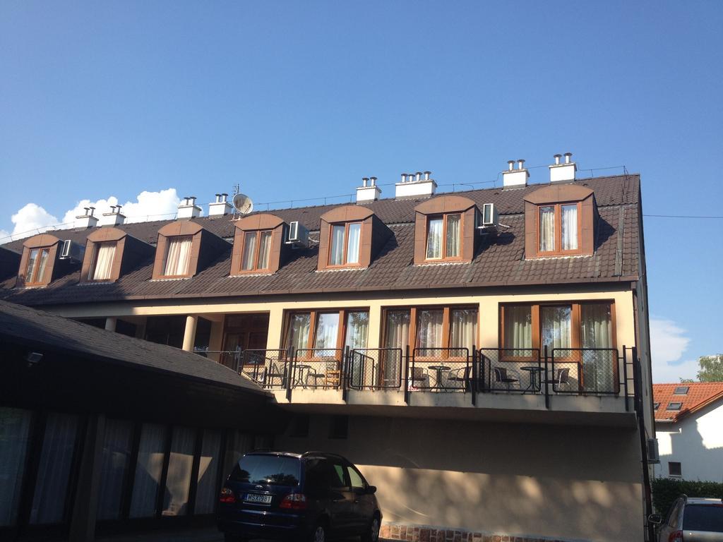 Hotel Family Balatonfoldvar Luaran gambar