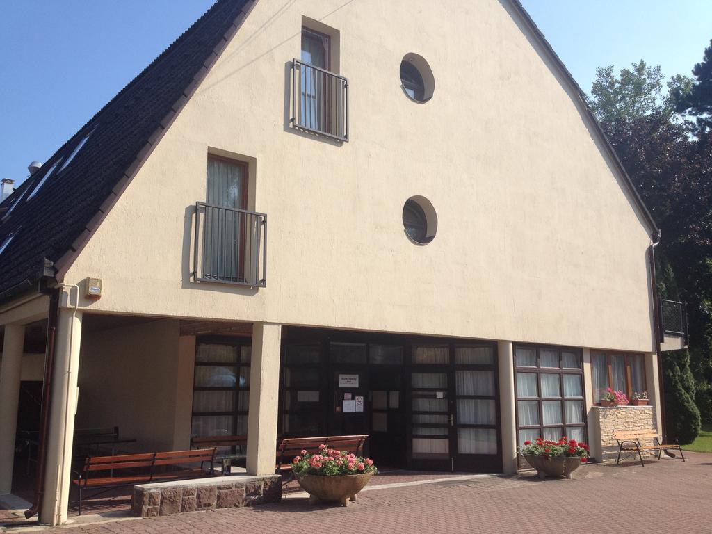 Hotel Family Balatonfoldvar Luaran gambar